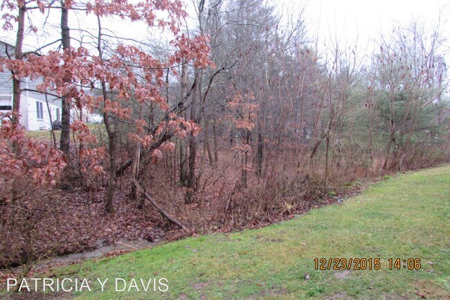 Building Photo - 75 Cider Press Rd