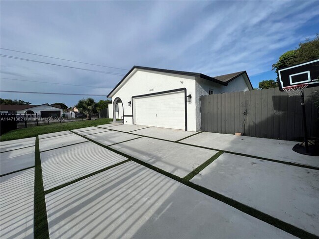 Foto del edificio - 25601 SW 133rd Ct