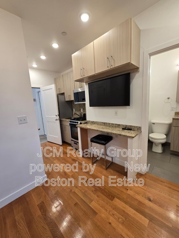 Photo - 16 Fifth Street Apartment