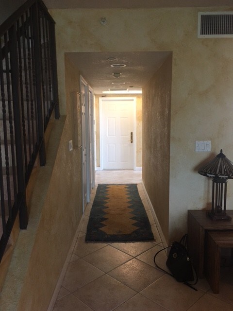 Building Photo - 1111 E Las Olas Blvd