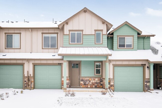 Foto del edificio - Spacious 3 Bedroom, 3 Bath Townhome located in Arapahoe County available for Summer Move In for t...
