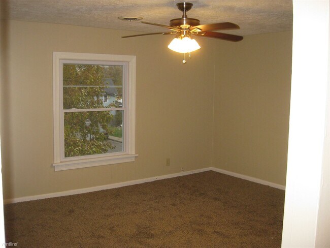 Building Photo - 1 br, 1 bath  - 403 1/2 Ohio St