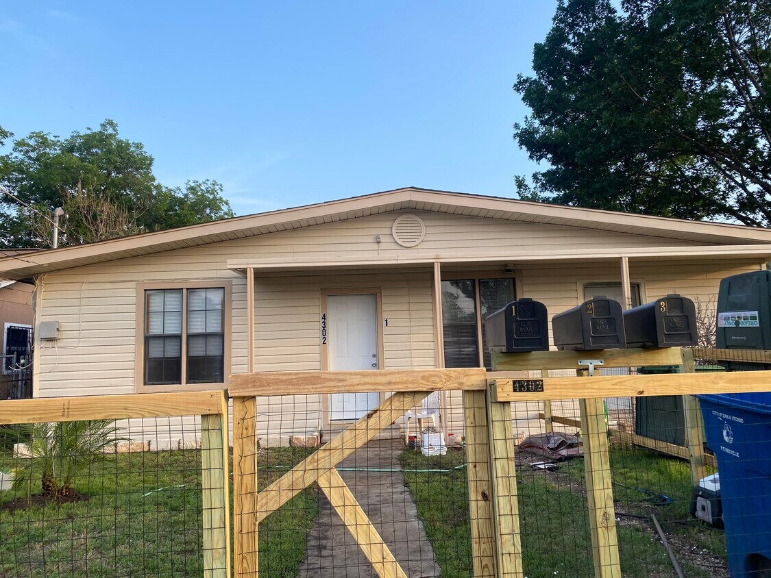 4302 Skelton Dr Unit 1, San Antonio, TX 78219 Apartments in San Antonio, TX