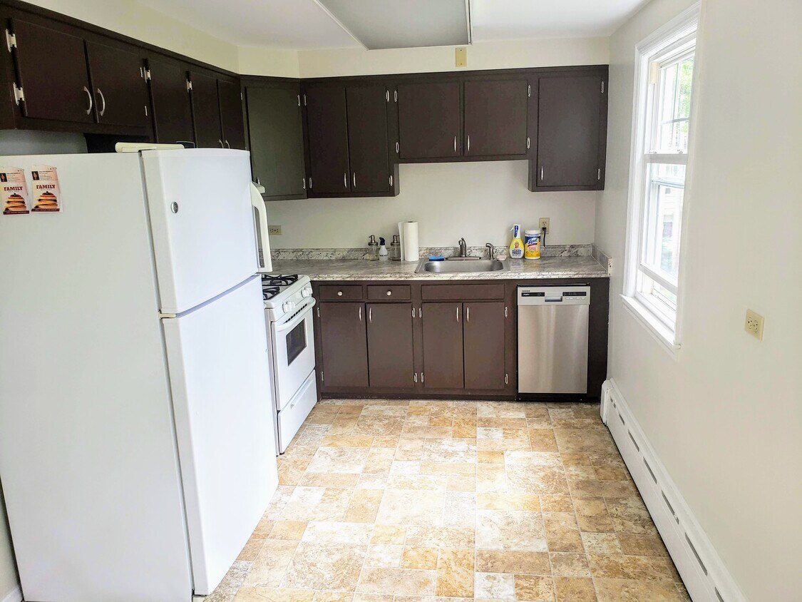 312 Anita Ln, Mamaroneck, NY 10543 Townhome Rentals in Mamaroneck NY