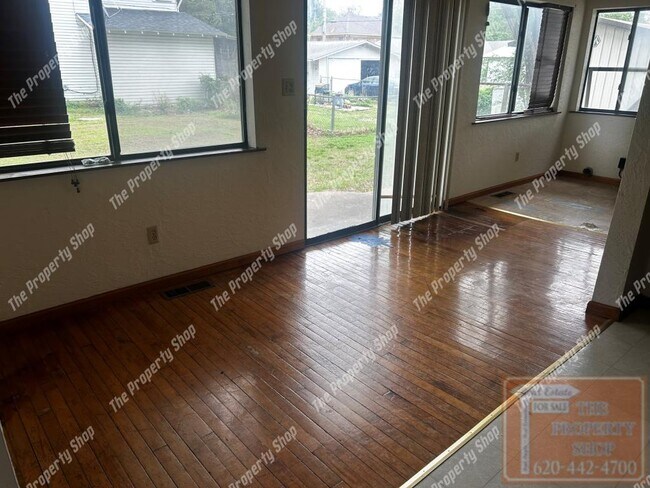 Foto del edificio - 403 E 11th Ave