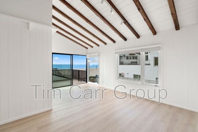 Building Photo - 4811 Seashore Dr