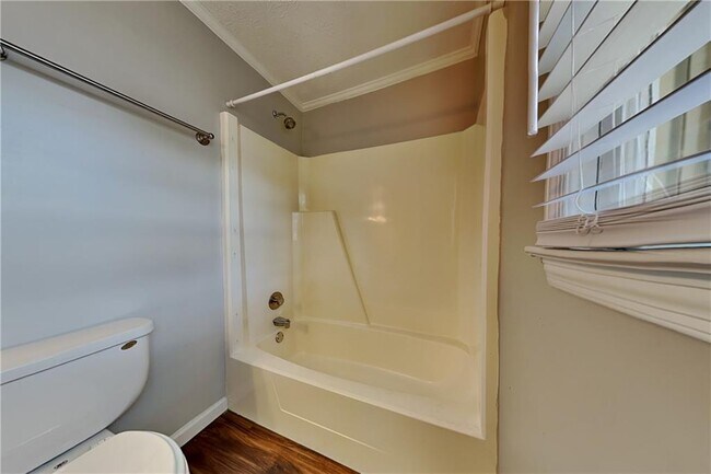 Building Photo - 751 Belmont Ridge