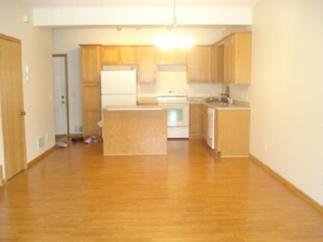 Foto del edificio - 12178 Yancy St NE