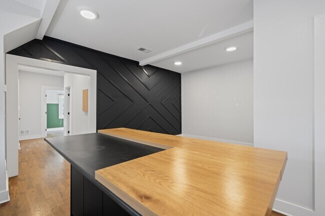 Foto del edificio - 141 6th St