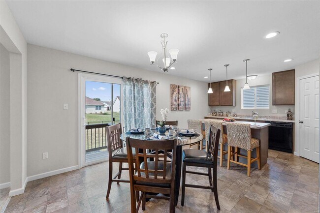 Foto del edificio - 3249 River Breeze Ct