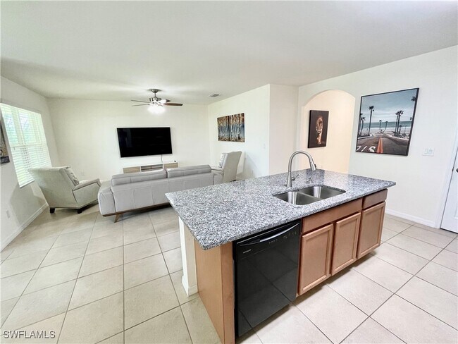 Foto del edificio - 604 SW 26th St