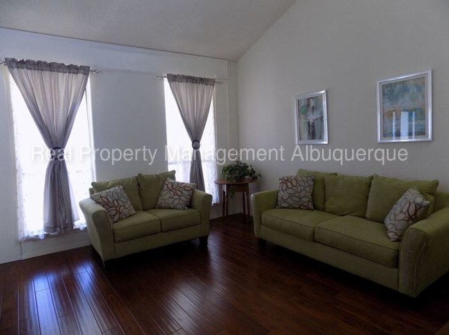 Building Photo - 8727 Springhill Dr NW