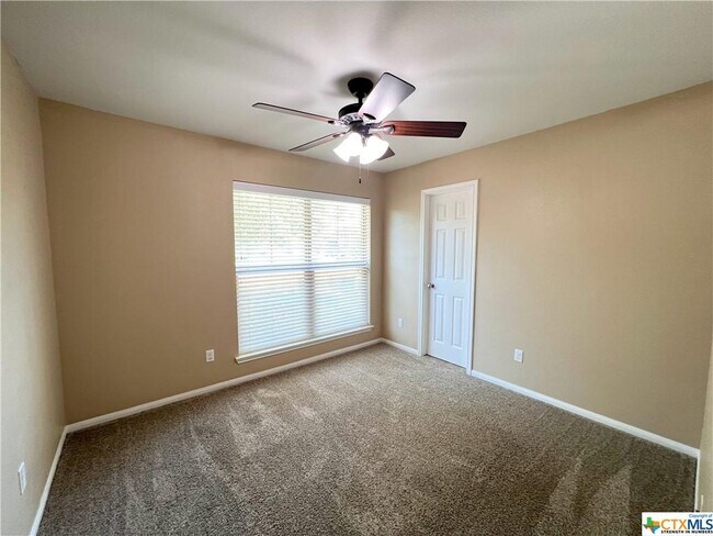 Building Photo - 7538 Red Valley Way