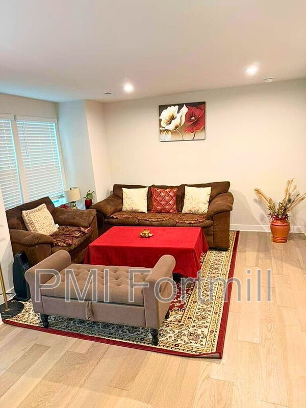 Foto del edificio - 246 Russell Br Ln