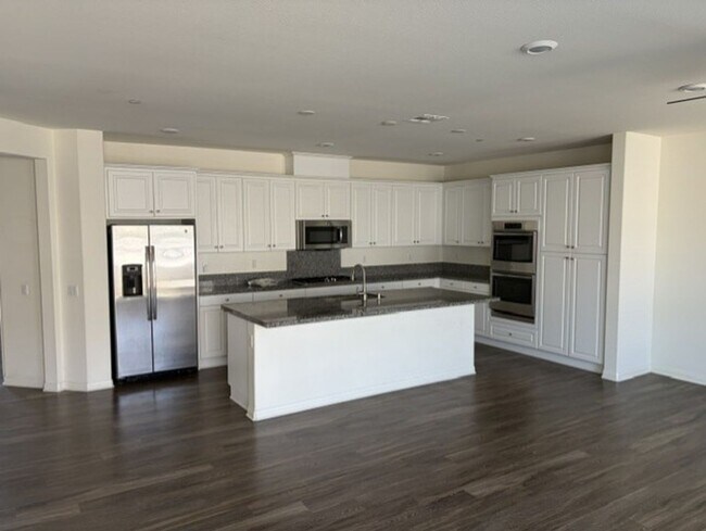 Foto del edificio - 29626 Edgemere Wy