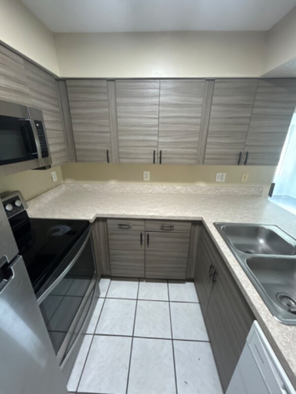 Foto del edificio - 6404-6422 Odom Rd