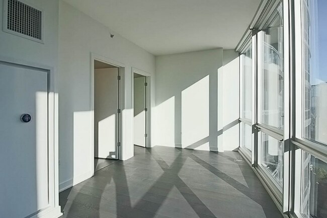 Foto del edificio - 485 N Park Dr