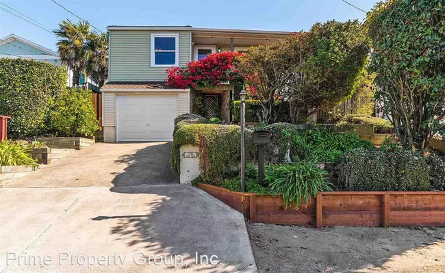 Building Photo - 2 br, 1.5 bath House - 1724 Bayo Vista Ave
