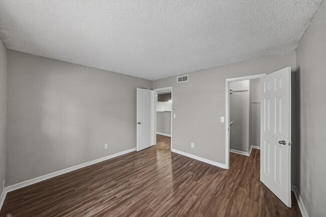 Building Photo - Magnolia Apartments