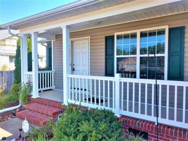 Building Photo - 2209 Stornoway Ct