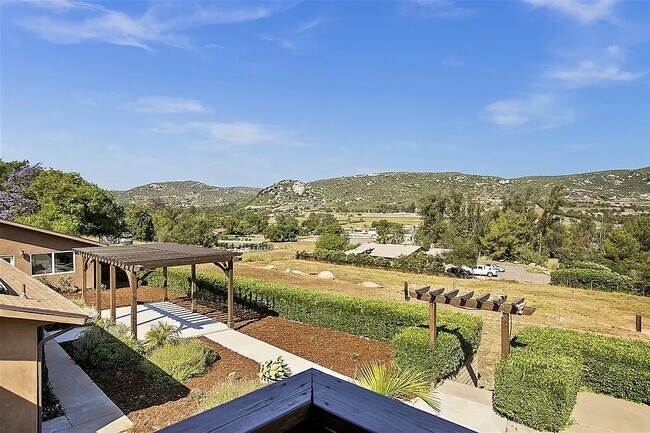 beautiful country views - 1035 Olive Ave