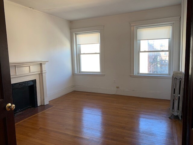 Building Photo - 30 Medfield St