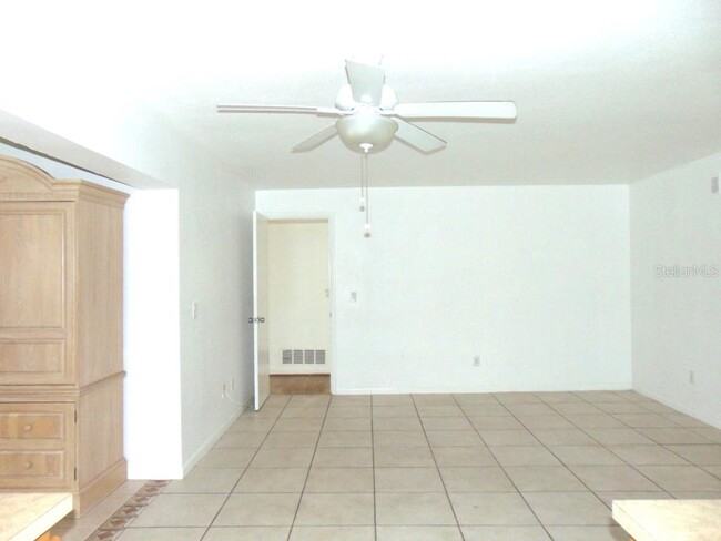 Foto del edificio - 1396 S Hercules Ave