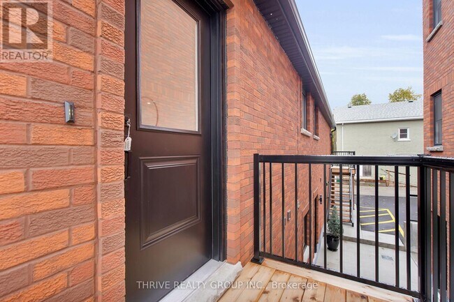 Photo du bâtiment - 74 Church St