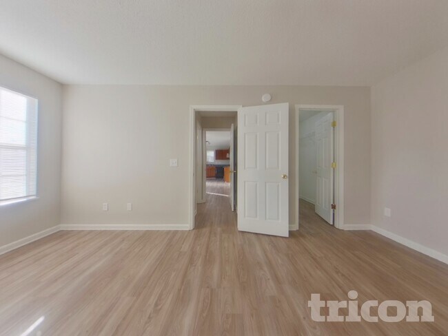 Foto del edificio - 386 Fox Trot Dr