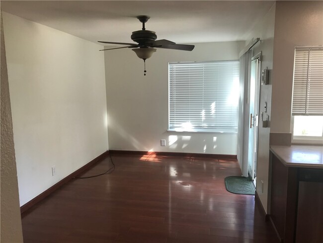 Foto del edificio - 11266 Ramway Rd