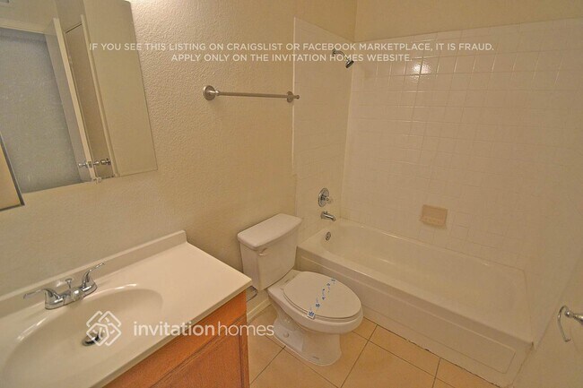 Building Photo - 4147 W Tuckey Ln