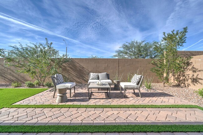 Building Photo - 4026 S Helios