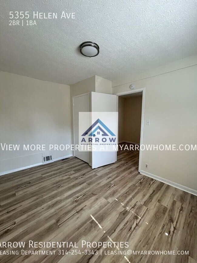 Foto del edificio - 5355 Helen Ave