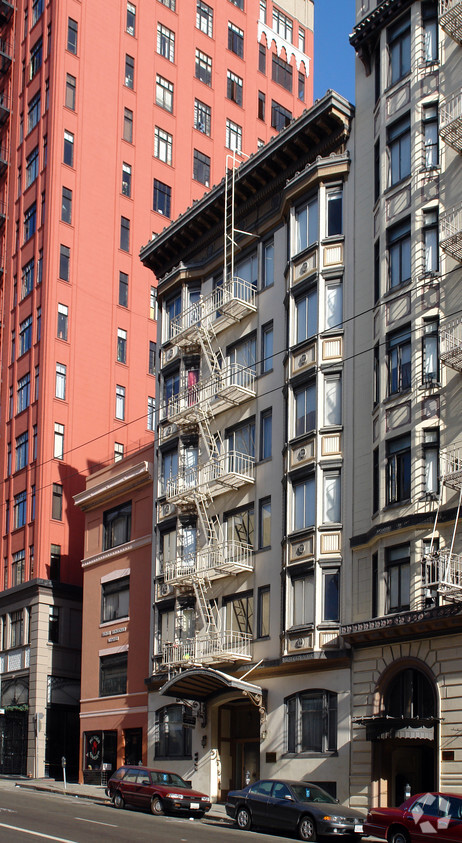 Foto del edificio - La Salle Apartments