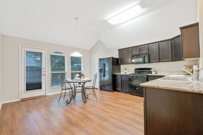 Foto del edificio - 967 Oak Terrace Dr