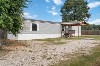 Building Photo - 16543 Tremont Dr