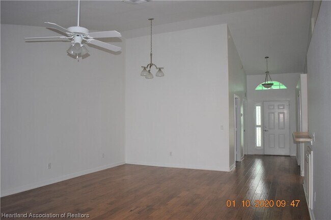 Building Photo - 2213 Key W Ct