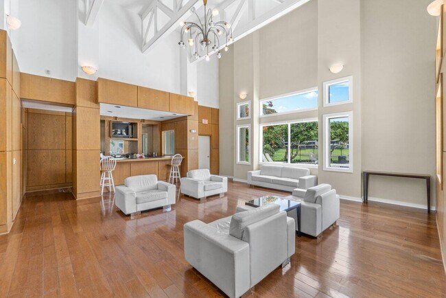 Foto del edificio - 1845 Palm Cove Blvd