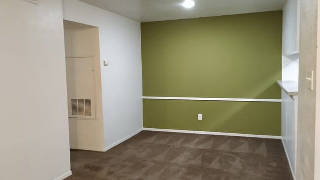 Building Photo - 16303 Lyons School Rd