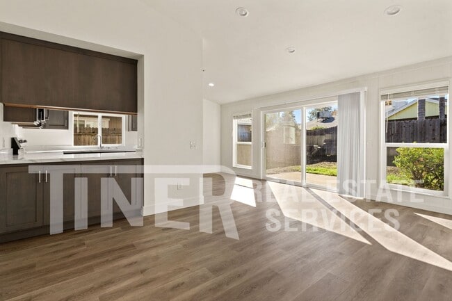 Building Photo - 6612 Posten Way