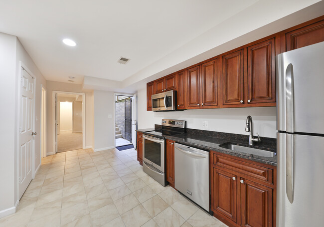 Foto del edificio - 923 10th St NE