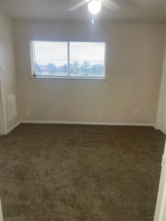 Foto del edificio - 8294 Oakhaven Rd