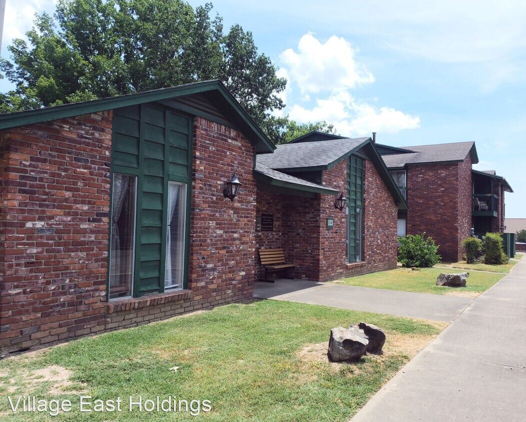 Foto principal - 103 York Village Dr