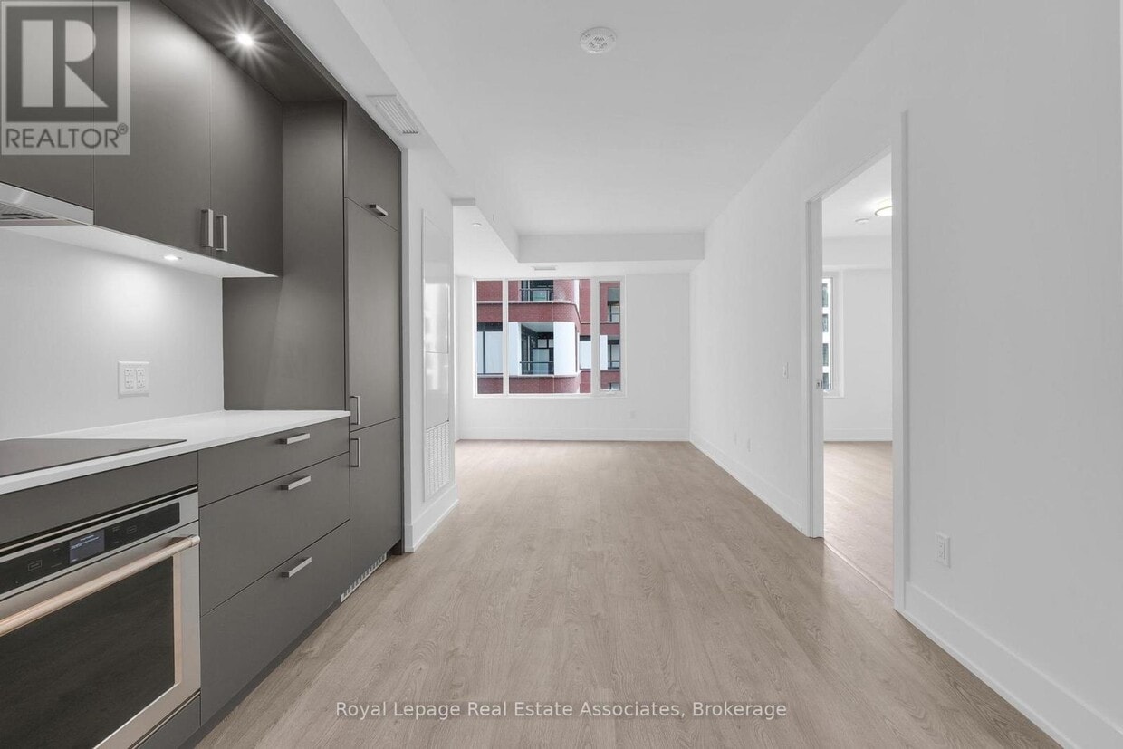 Primary Photo - 259 The Kingsway