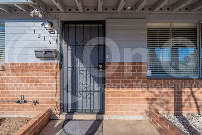 Building Photo - 1510 S Arcadia Ave