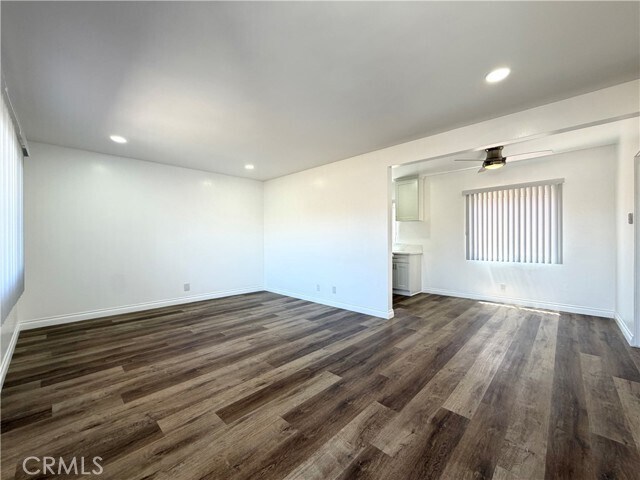 Foto del edificio - 21030 Reynolds Dr