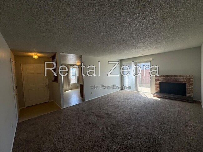 Building Photo - 63 Skylark Ct
