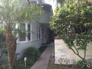 Building Photo - 10740 Camarillo St
