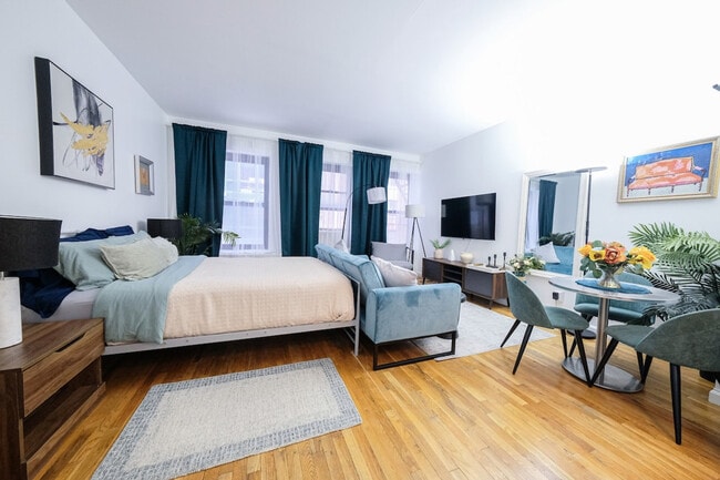 Foto del edificio - 305 E 95th St