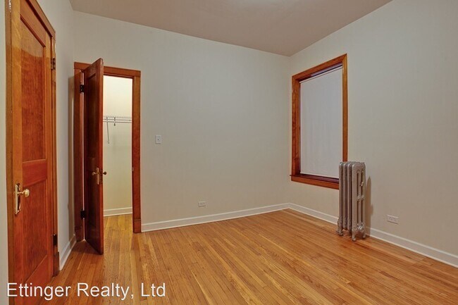 Building Photo - 5213 S Dorchester Ave